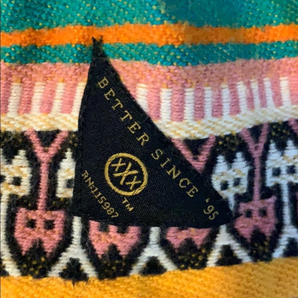 Men’s flannel button down - Picture 4 of 5